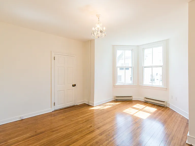 35 S State St #1 — Photo 15