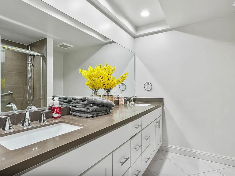 6542 Vesper Cir — Photo 24