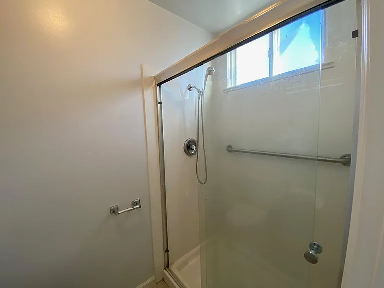 2059 Robin Dr — Photo 28