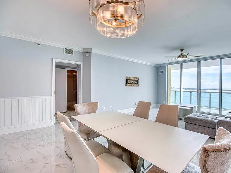 2650 Lake Shore Dr #2303 — Photo 7