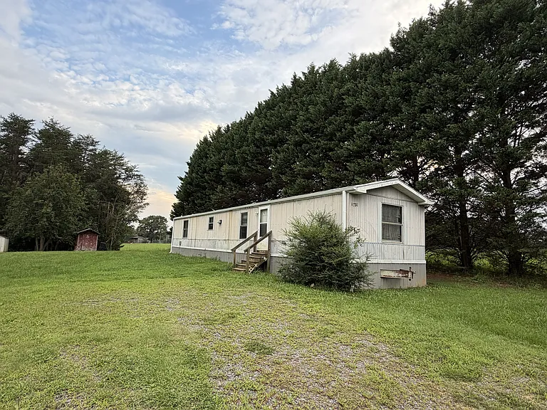4004 Kimberly Ln — Photo 1