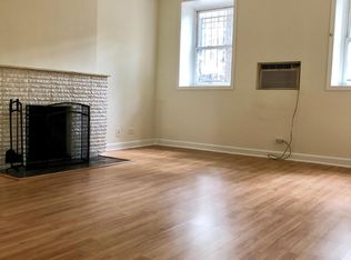 921 N La Salle St, Chicago, IL 60610