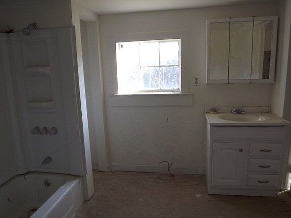 4th image of 1437 Juniper Creek Dr