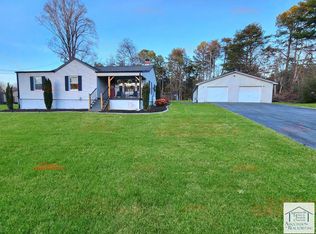 17216 Martinsville Hwy, Axton, VA 24054
