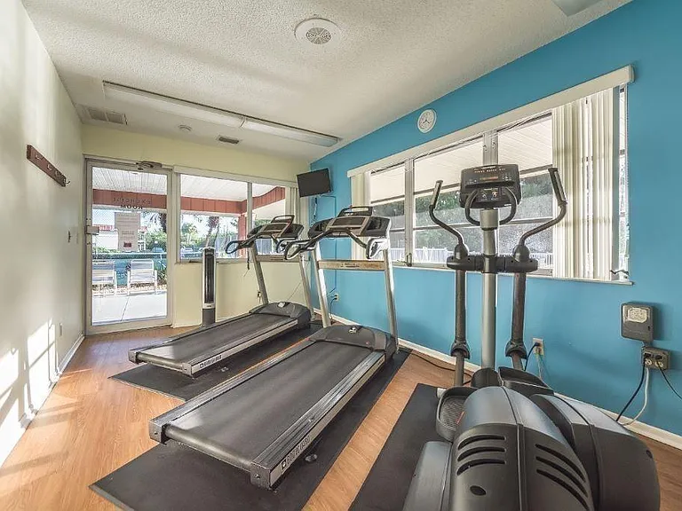 76 Royal Oak Dr #205 — Photo 29