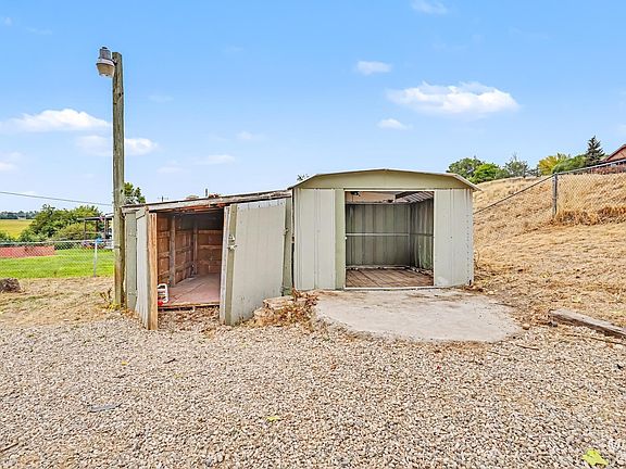 4th image of 10563 Edgeway Dr