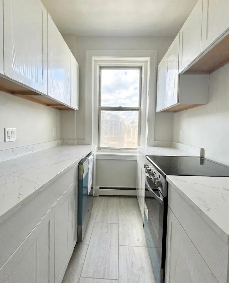 1 bed, 9999 sqft, $2,300 — Photo 2