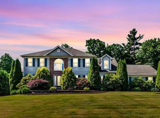 59 Radisson Ln, Westfield, MA 01085