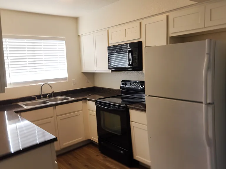 3116 E Cicero St #201 — Photo 1
