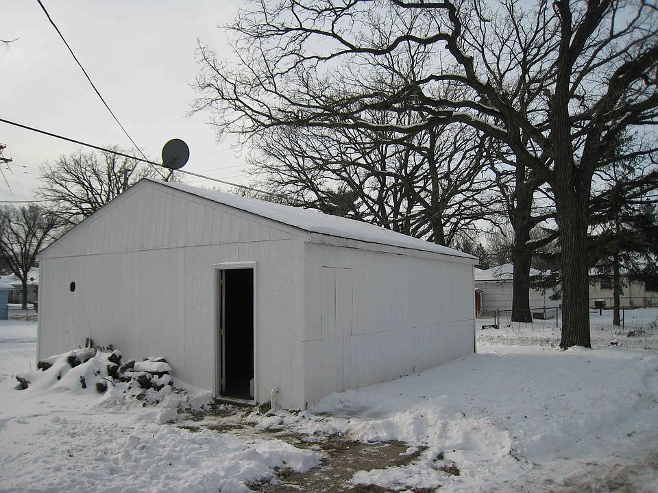 Garage Looking West