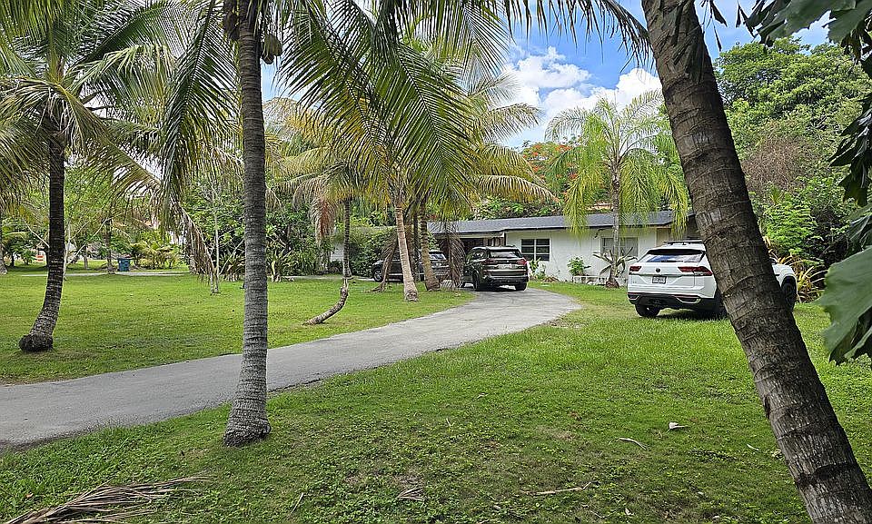 2nd image of 8603 SW 68 Street Rd