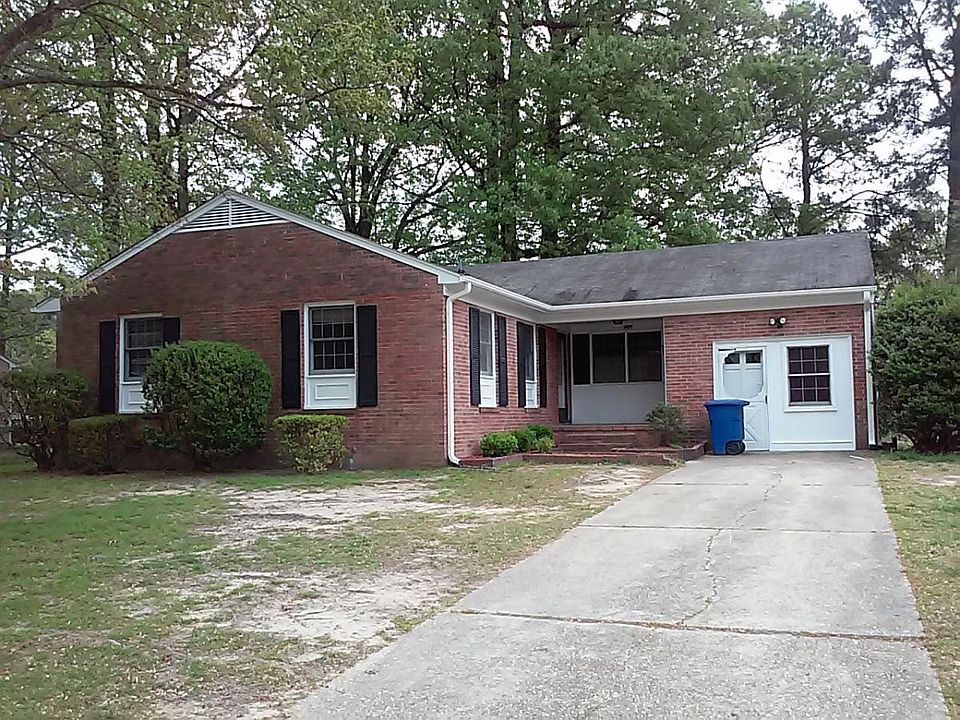 1st image of 400 Flint Dr