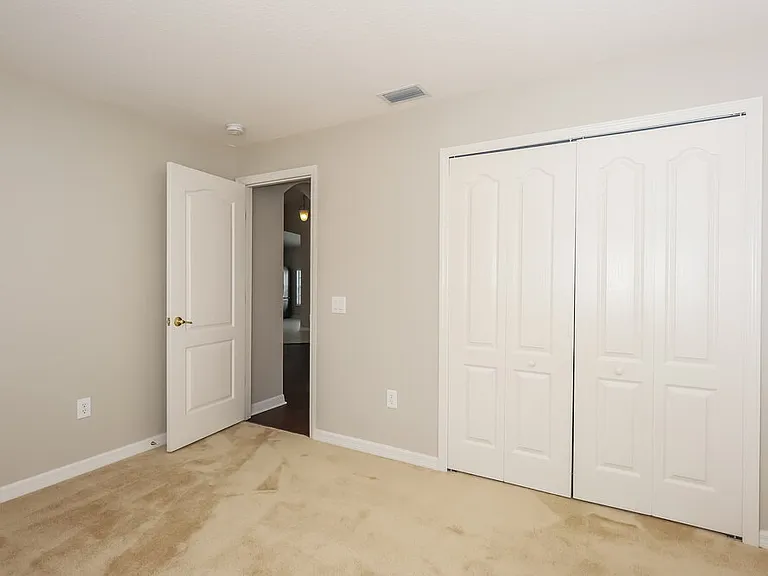 7002 Crown Lake Dr — Photo 12