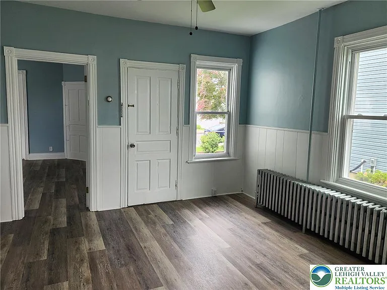 2347 Washington Ave #1 — Photo 5
