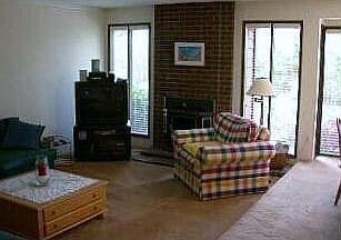 Formal Living Room w/Fireplace