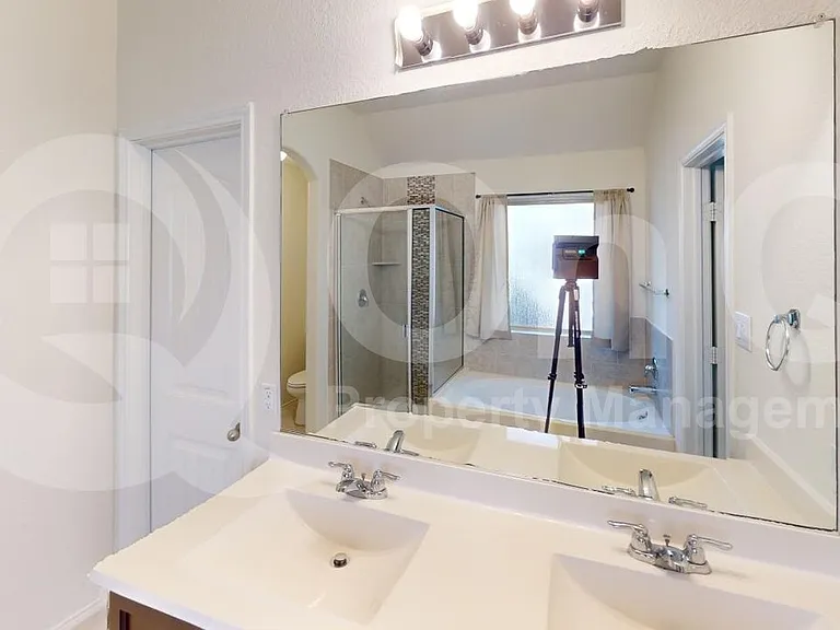 1235 Acmite Ave — Photo 14