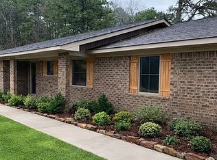 107 Woodland Lake Dr, Atlanta, TX 75551