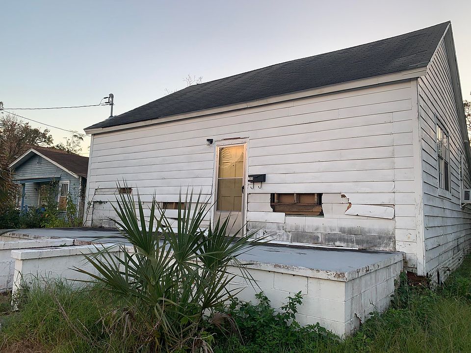 1st image of 511 N Davis Hwy