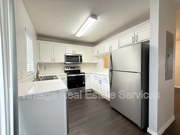 254 Castlekeeper Pl — Photo 6