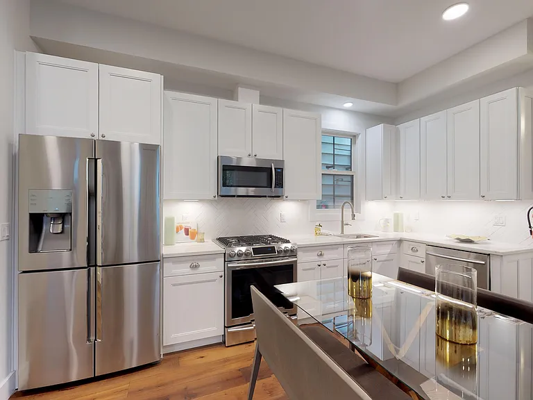 200 Shippen St #1 — Photo 3