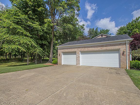 4th image of 5100 Parkway Dr