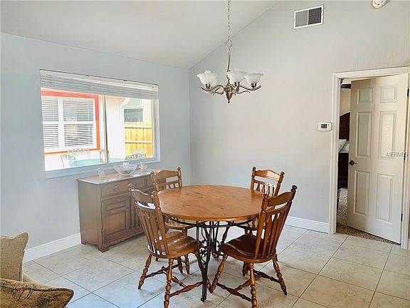 5th image of 7661 Holly Oak Ct