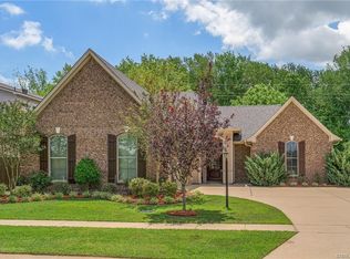 1128 Creole Dr, Bossier City, LA 71111