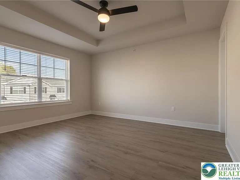 1411 Greenview Dr #12 — Photo 14