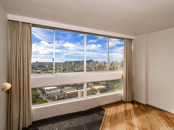 1212 Punahou St APT 3303, Honolulu, HI 96826
