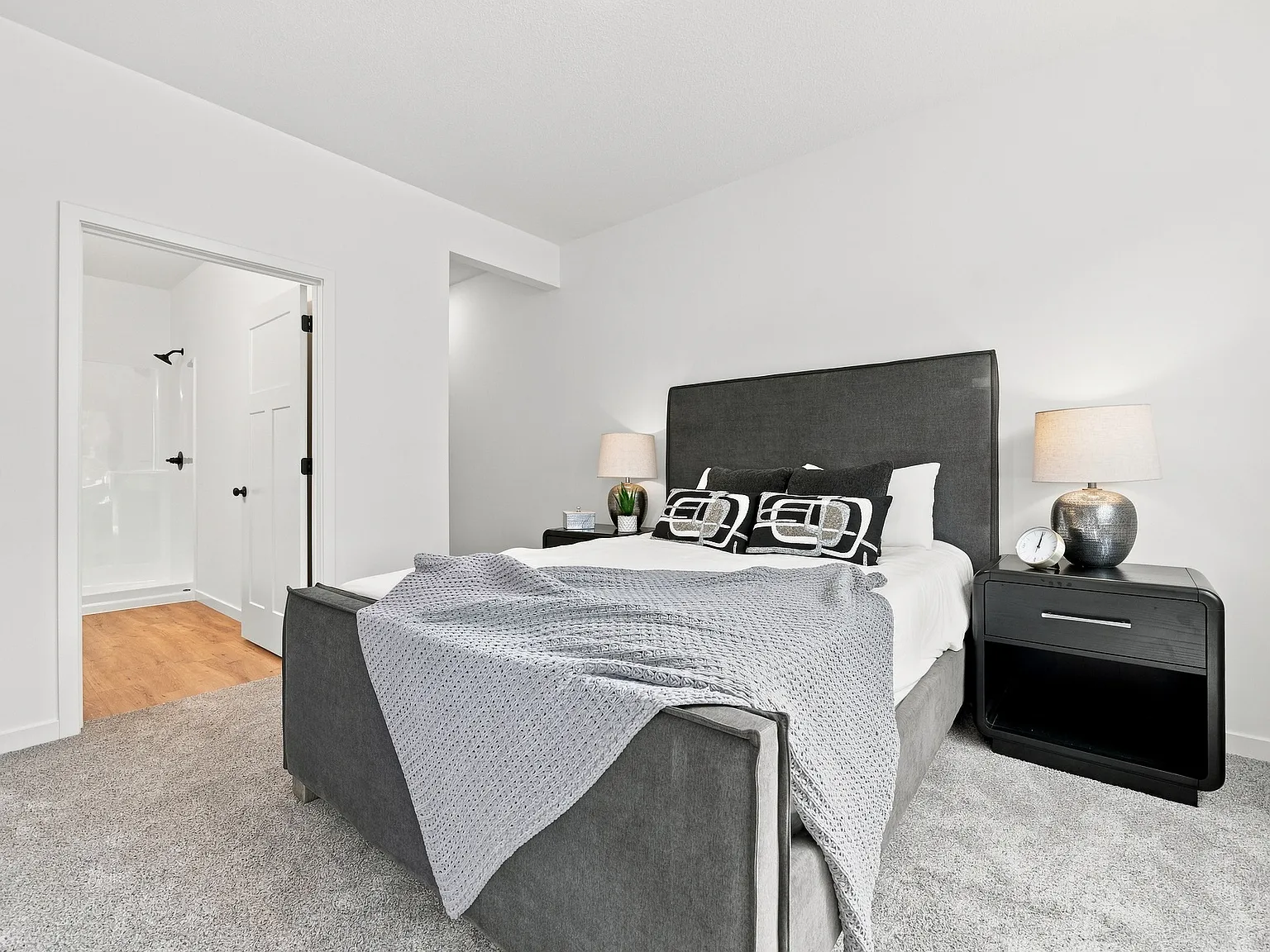 3 bed, 1517 sqft, $2,495 — Photo 4