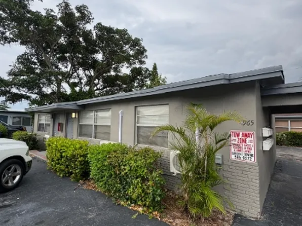 965 W 36th St, Riviera Beach, FL