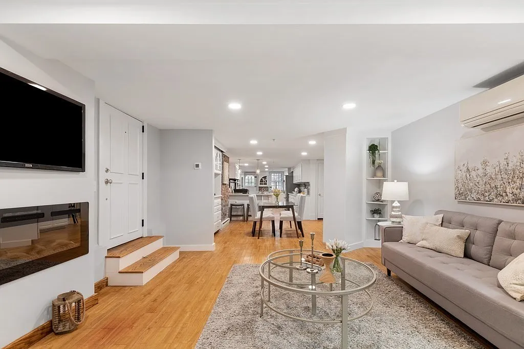1 bed, 1250 sqft, $5,500 — Photo 2
