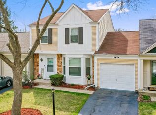 1484 N Denton Ave, Palatine, IL 60067