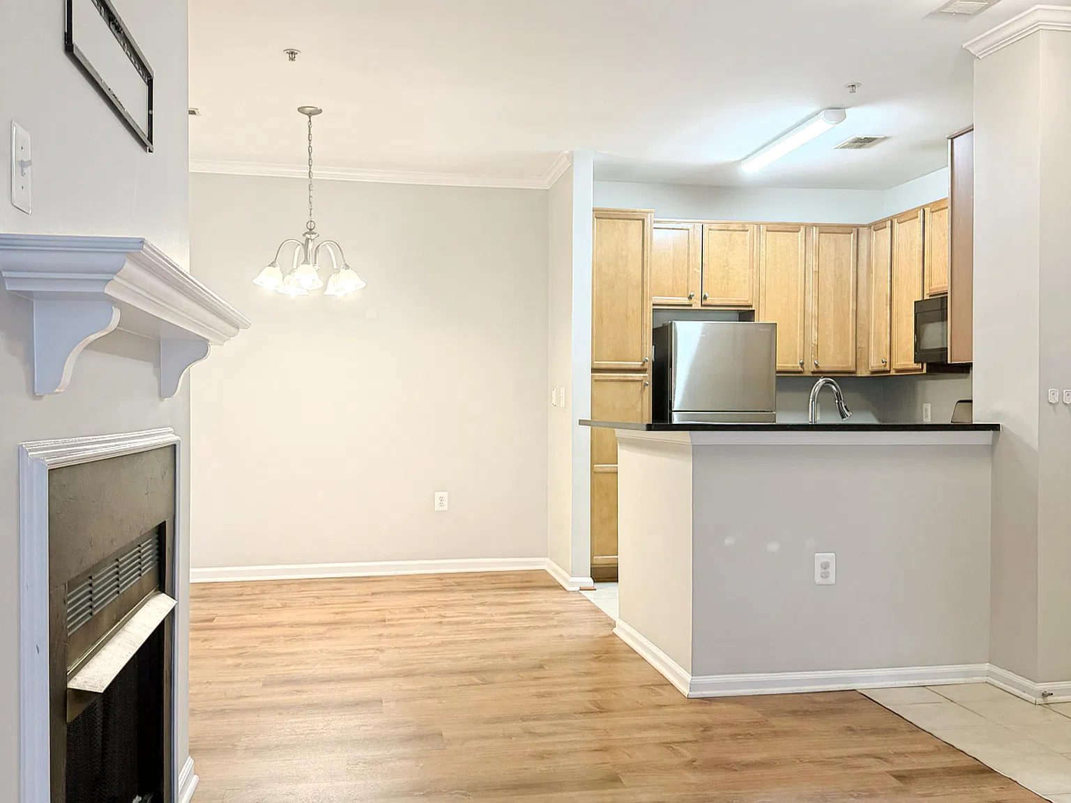 2 bed, 921 sqft, $2,150 — Photo 4
