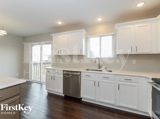 9207 NE 116th Pl, Kansas City, MO 64157
