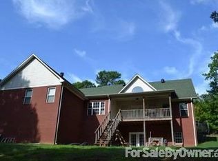520 Bentwood Dr, Fayette, AL 35555