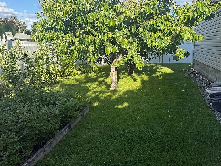 2307 S Best Rd — Photo 20
