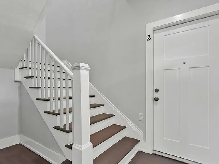 1026 W French Pl #3 — Photo 5