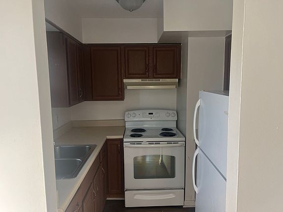 2nd image of 101 Navaho Ct #3S