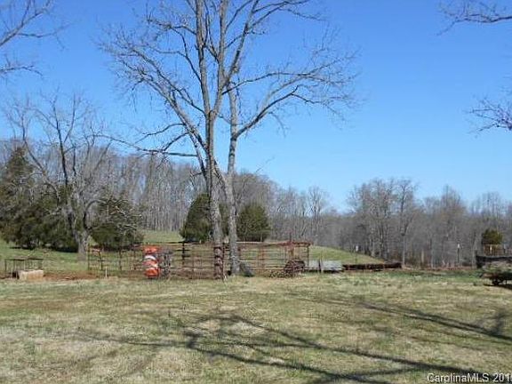3rd image of 3970 Taylorsville Hwy