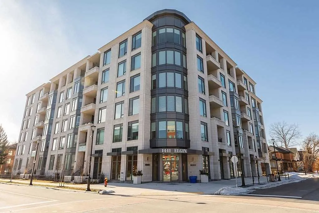 1441 Elgin St #204 photo 1