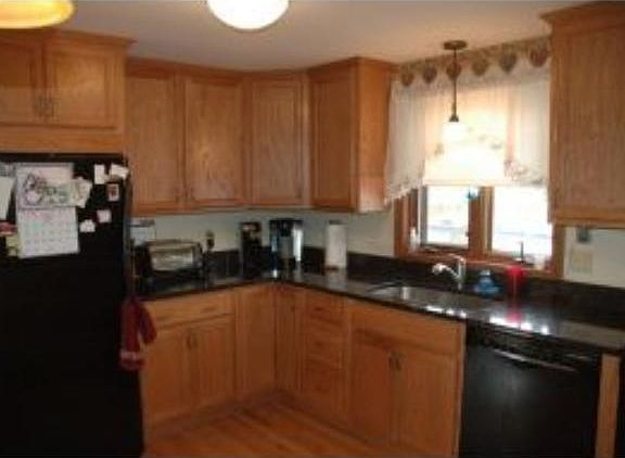 2nd image of 25 Knotwood Dr