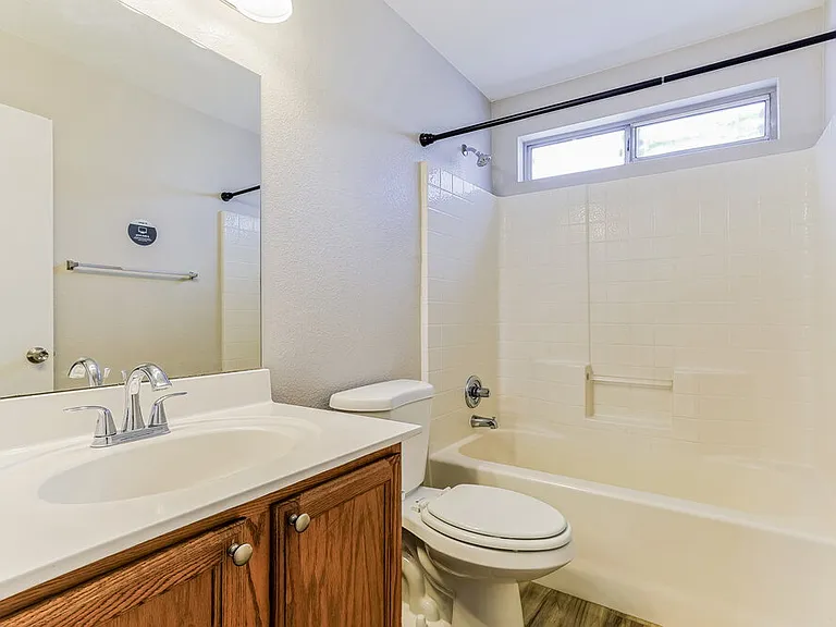 510 N Danyell Dr — Photo 18