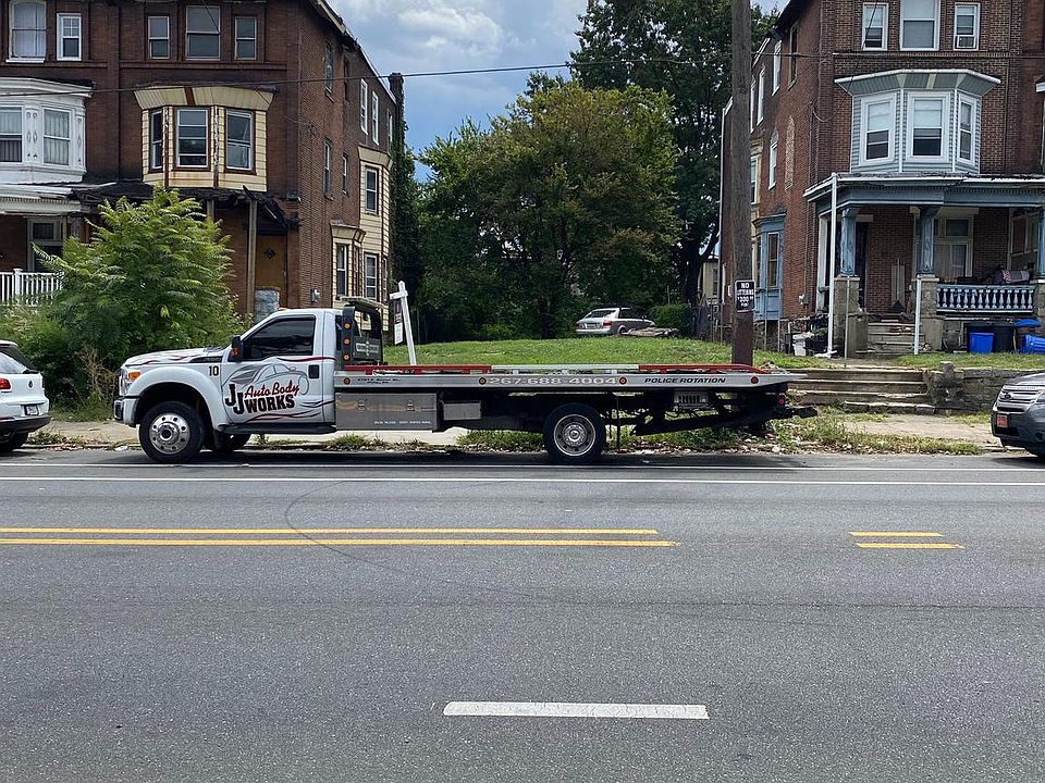 1st image of 1816 W Erie Ave