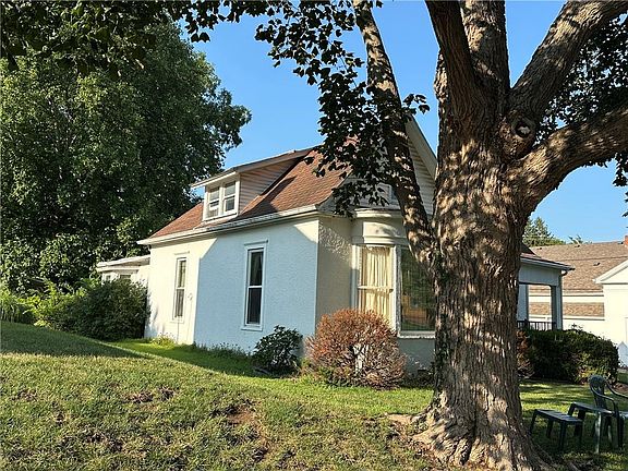 3rd image of 1712 South St
