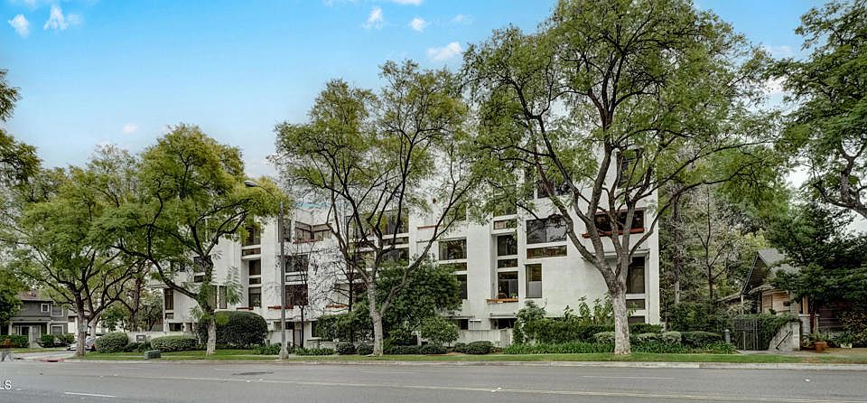 1st image of 500 E Del Mar Blvd APT 12