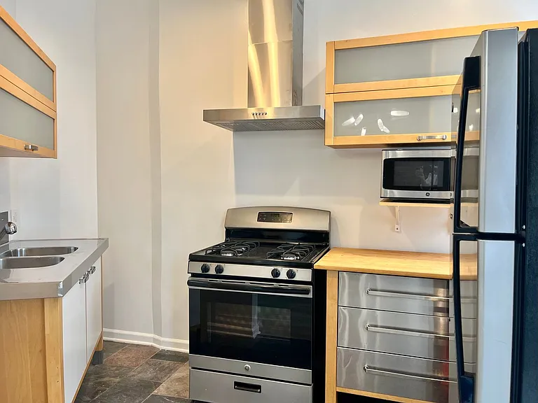 3606 13th St NW — Photo 3