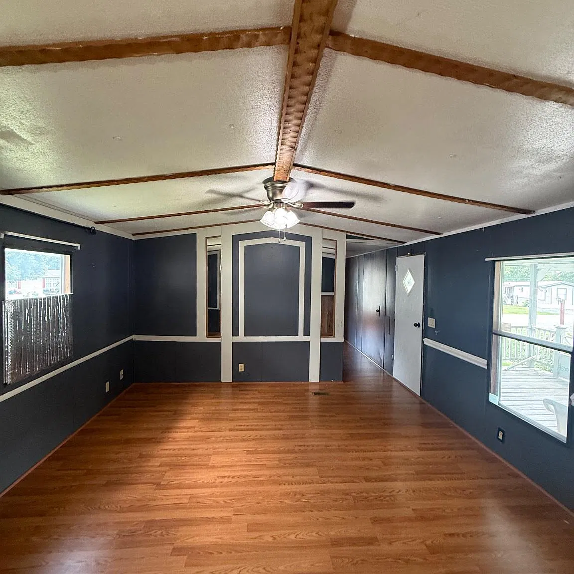 3 bed, 2.0 bath, 980 sqft, $1,400 — Photo 4