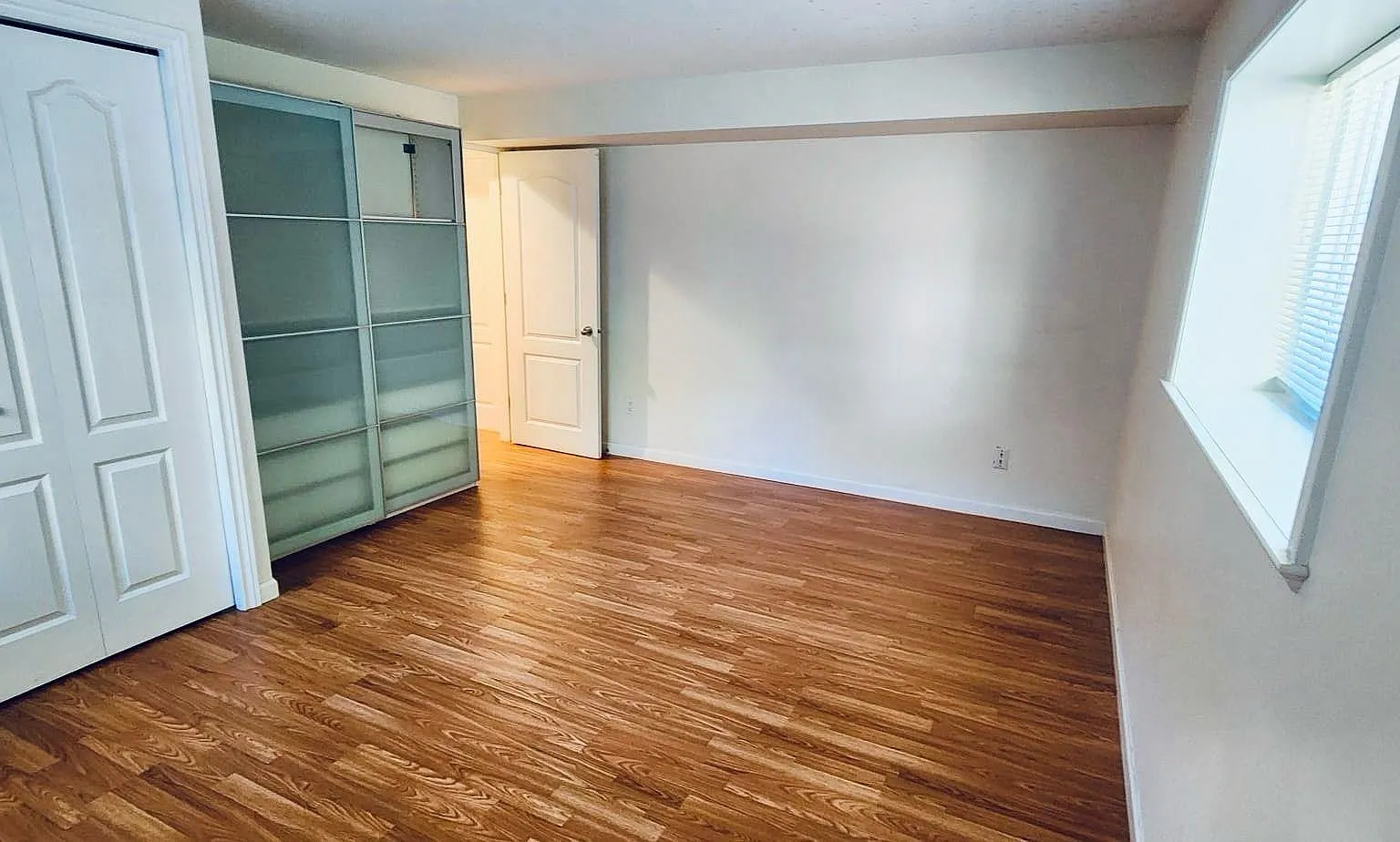 2 bed, 1500 sqft, $2,200 — Photo 3