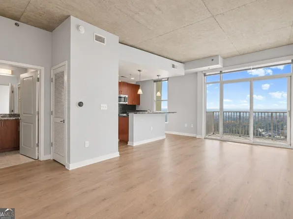 250 Pharr Rd NE APT 1914, Atlanta, GA 30305
